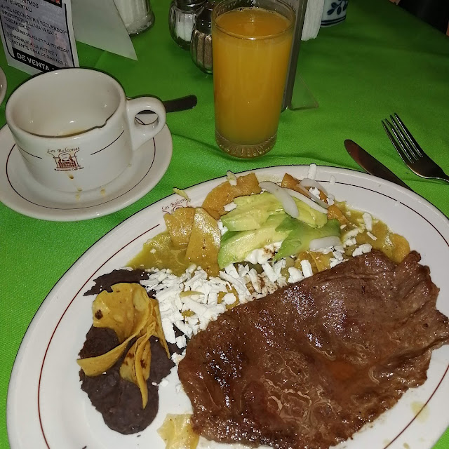 Cecina Con Chilaquiles Verdes