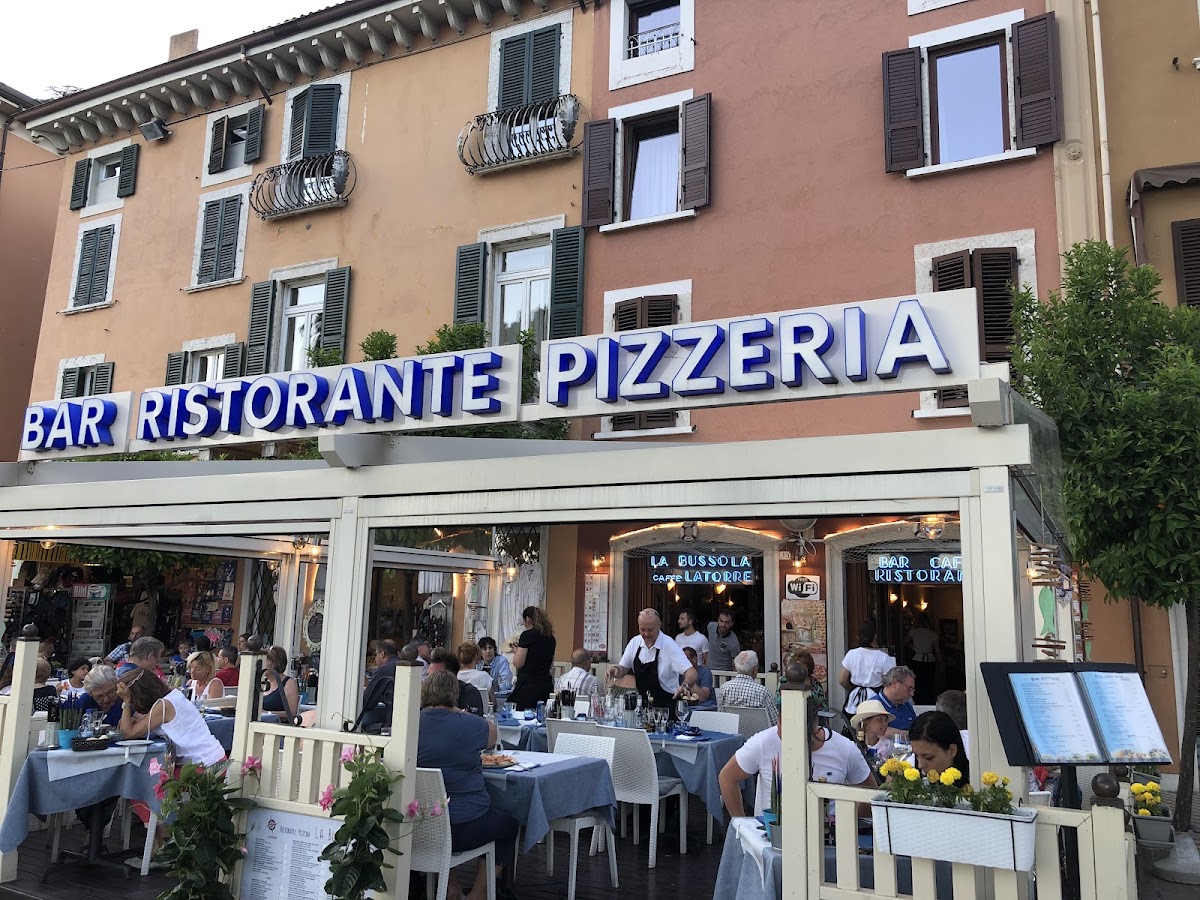 Bar Ristorante Pizzeria La Bussola