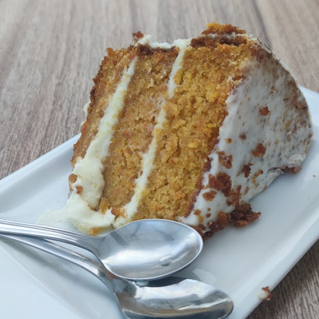 Bizcocho de Zanahoria Y Chocolate Blanco