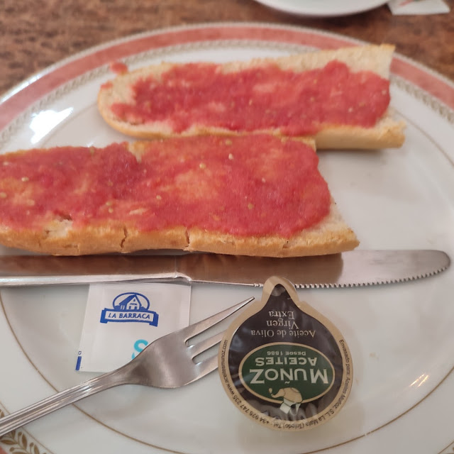 Tostadas Con Aceite Y Tomate