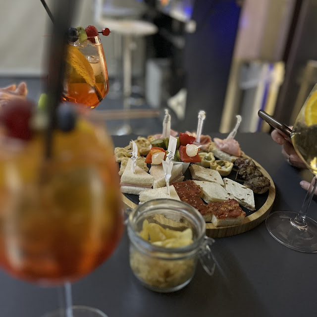 Aperitivo Con Spritz