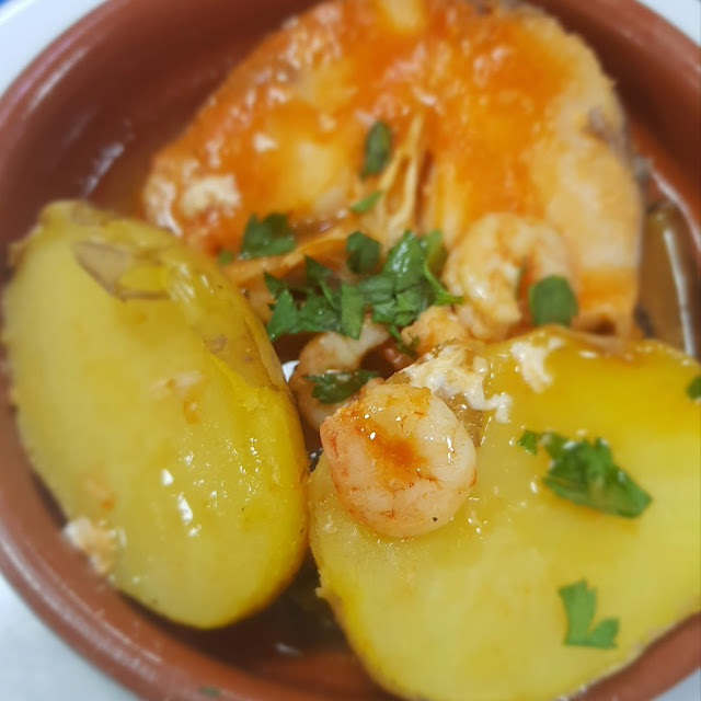 Merluza Con Salsa de Gambas