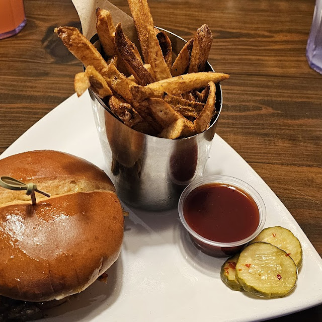 Whiskey Creek Burger