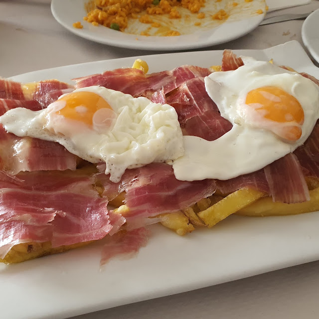 Huevos Rotos Con Jamón
