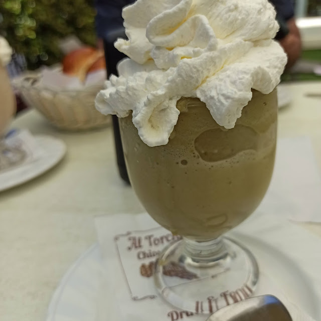 Granita Di Pistacchio E Mandorla Con Brioche