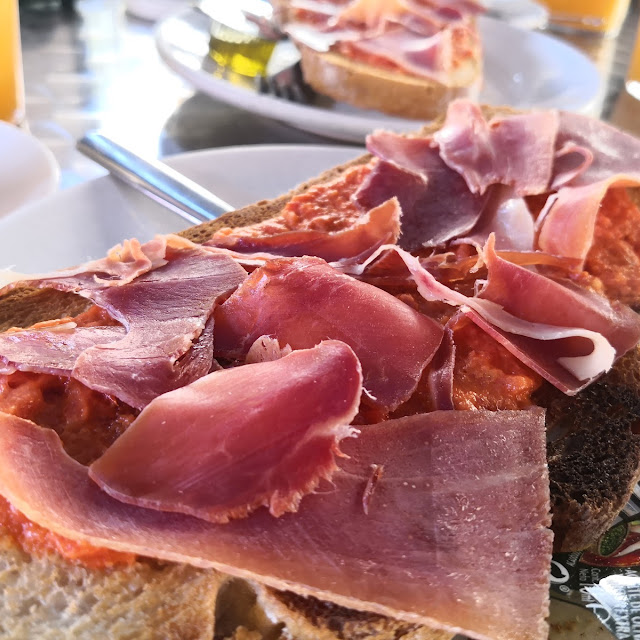 Tosta Con Tomate Y Jamón