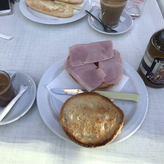 Tostadas Con Jamón de York