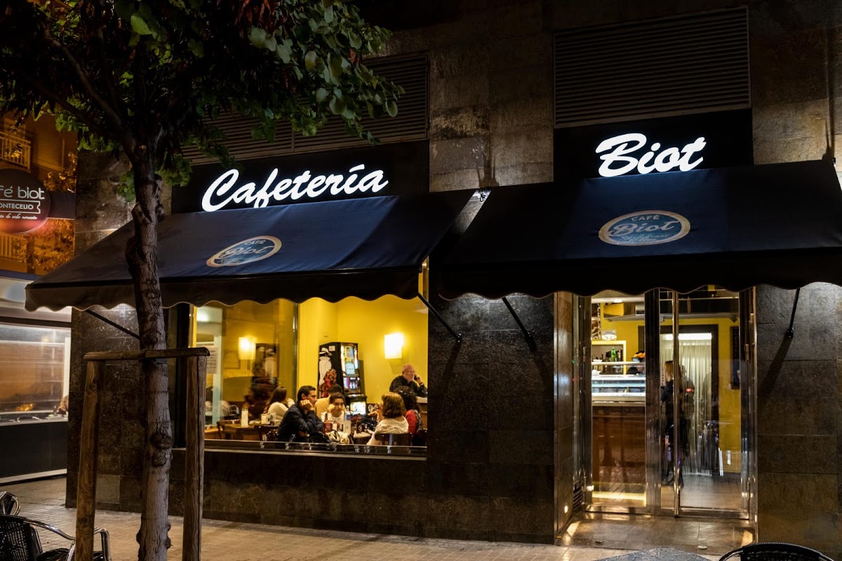Cafe Biot