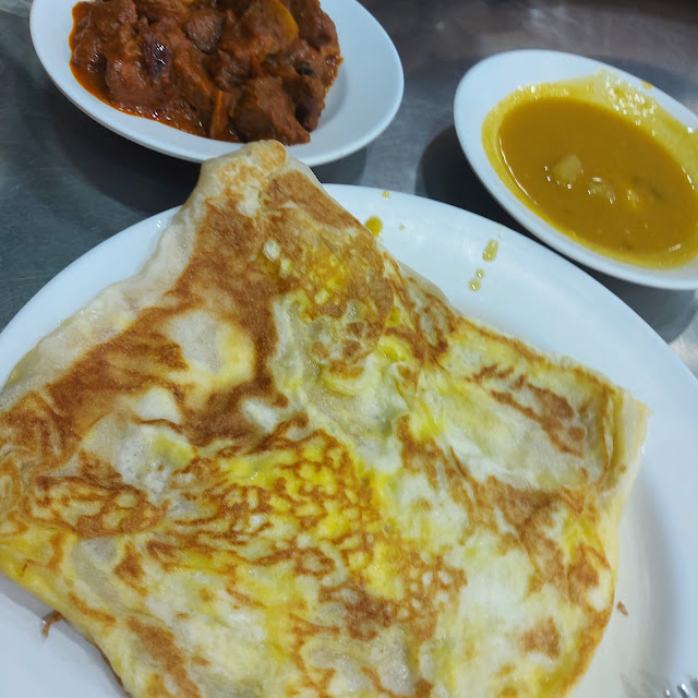 Roti Telur with Curry Dall
