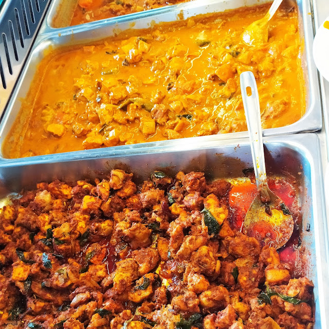 Chicken Varuval Chicken Curry