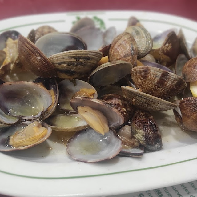 Almejas Al Ajillo
