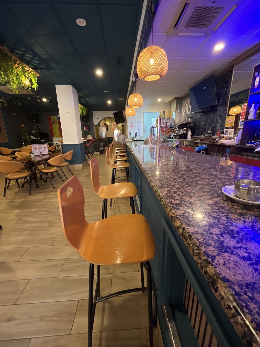Vibe Cafe Bar