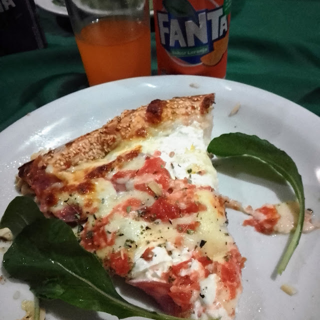 Pizza de Salame