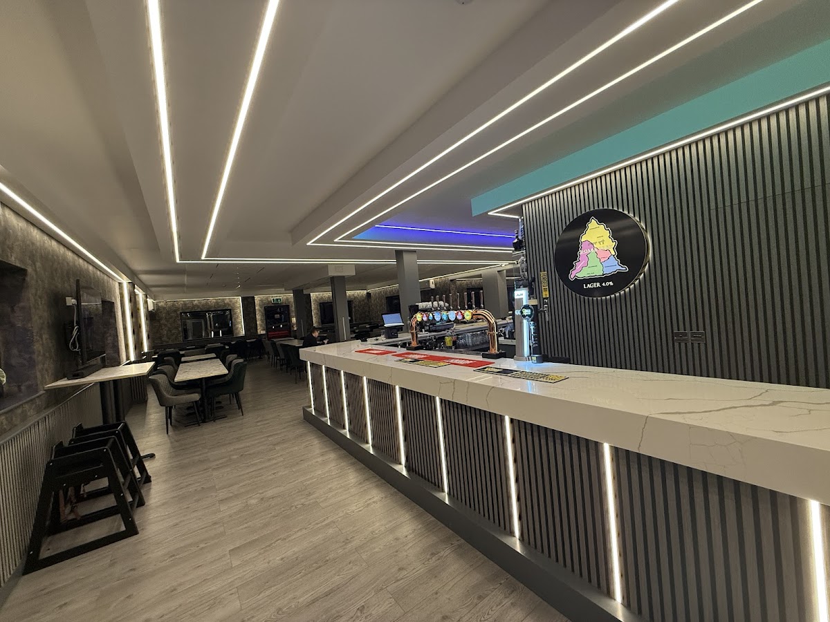 Iver Tavern Bar & Grill