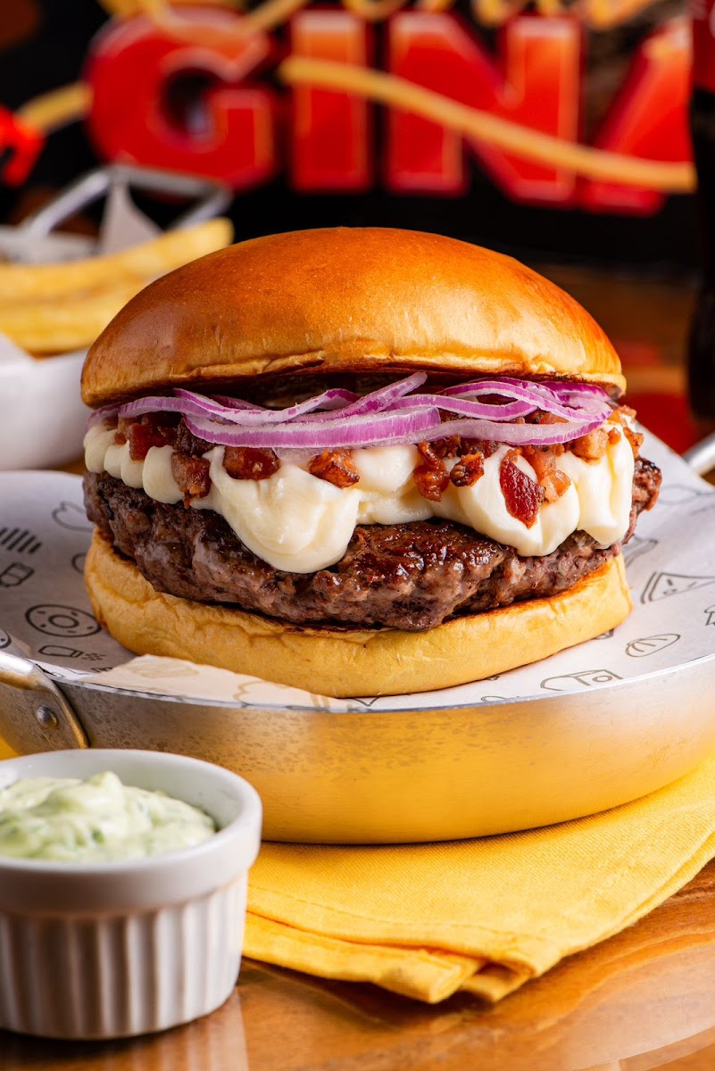 Dona Gina Burger
