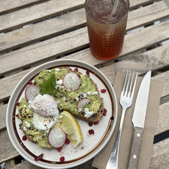 Avo Toast