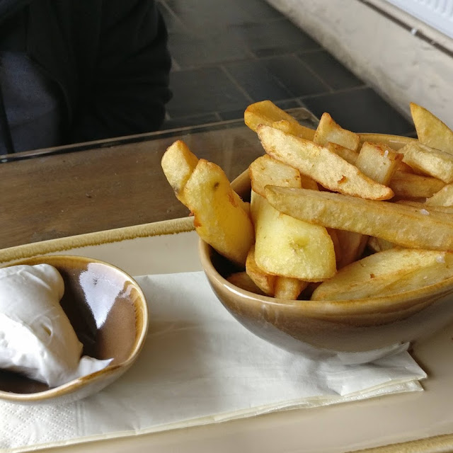 Handmade Chips and Mayonnaise