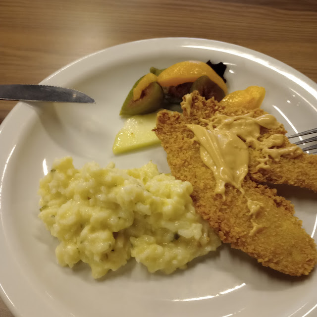 Risoto Com Filé de Peixe Empanado