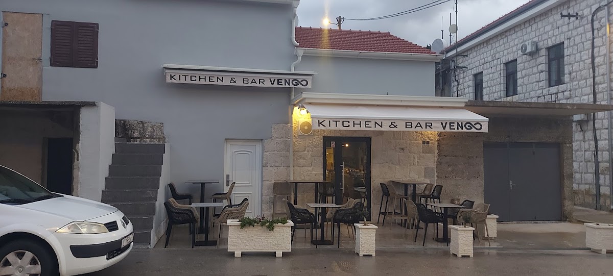 Vengo Bar and Kitchen