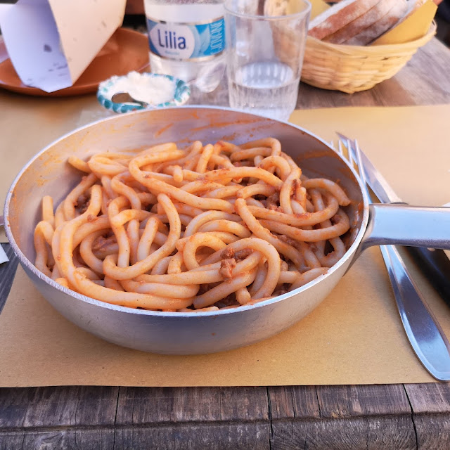 Pici Alici Zucchine E Briciole Di Pane Tostato Acciughe