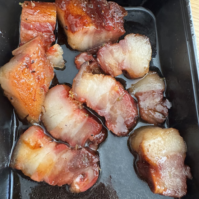 Sliced Pork Belly with Mashes Garlic