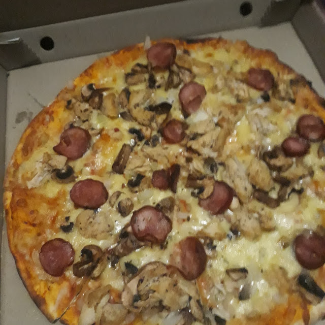 Chicken and Mushroom Pizza