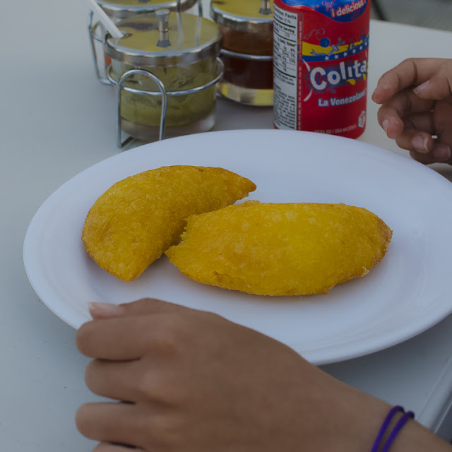 Empanada de Carne Mechada