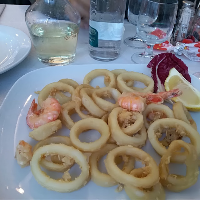 Frittura Di Pesce Gamberoni E Calamari