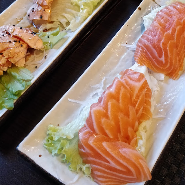 Sashimi Salmone E Sashimi Scottato