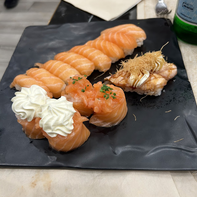 Gunkan Sake Out