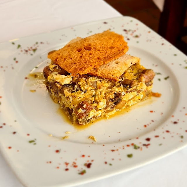 Revuelto de Champiñones Y Chorizo