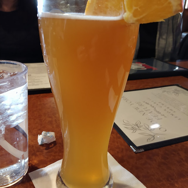 Blue Moon Belgian White