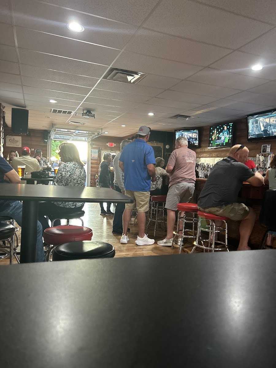 EJ's Bar & Grill