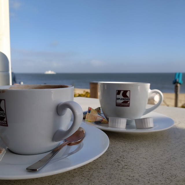 Großer Kaffee