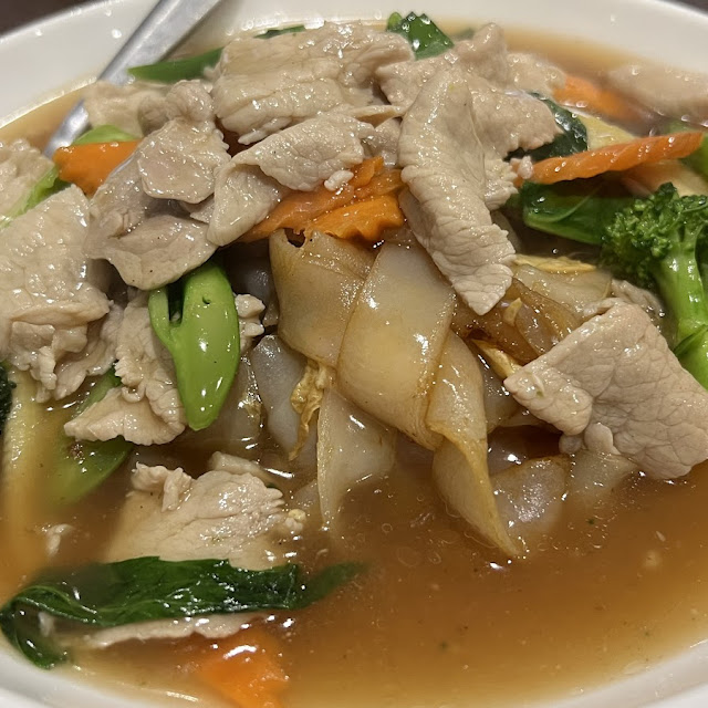 Rice Noodles in Gravy Sauce