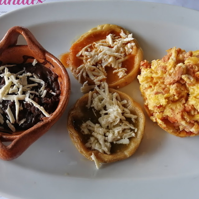 Paquete de Desayuno Con Huevos Naturales