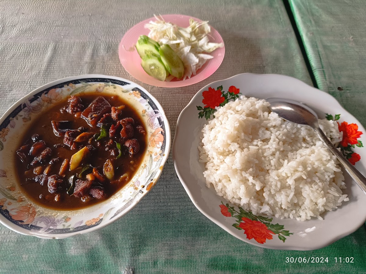 Warung Soto & Biawak Bu Tini
