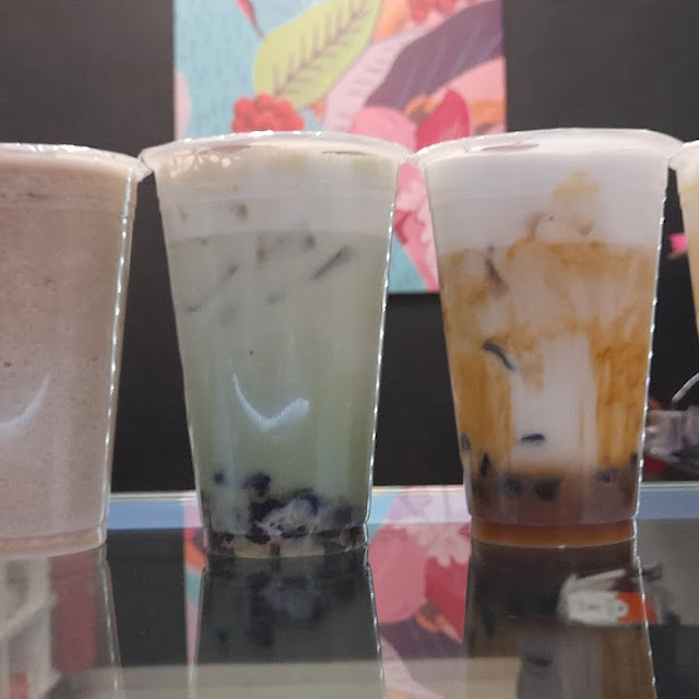 Boba de Mora Azul Y Taro A Las Rocas