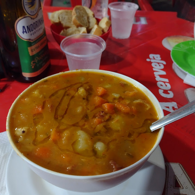 Caldo de Mocotó