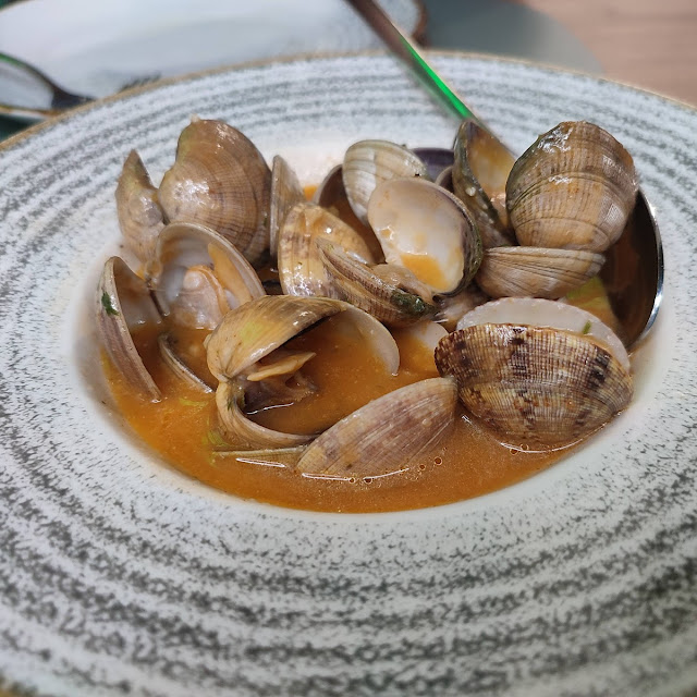 Almejas Al Ajillo O Marinera