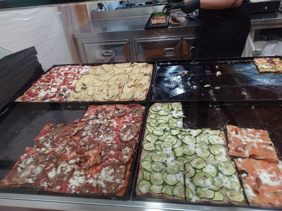 Pizza Pazza A Pezzi