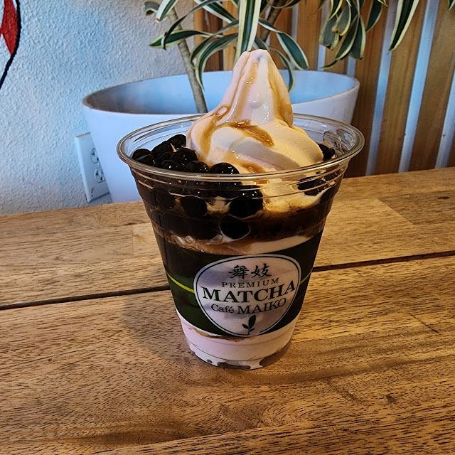 Strawberry Hojicha Sundae