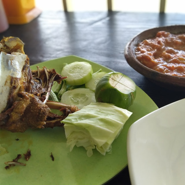 Bebek Goreng