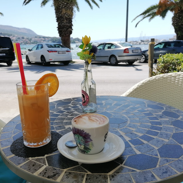 Fresh With Orange Apple Carotte & Cappuccino Aktion 22 Kuna