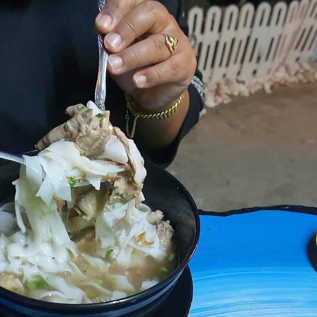 Kuew Teaw Sup Ayam