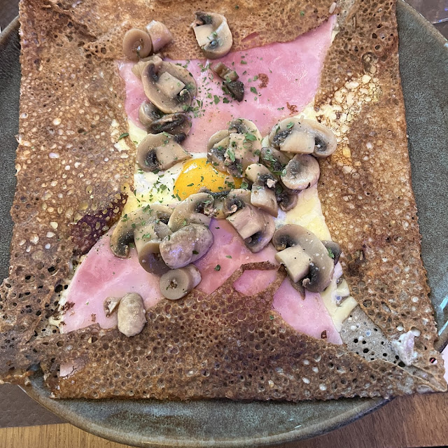 Crêpe Caramel Au Beurre Salé