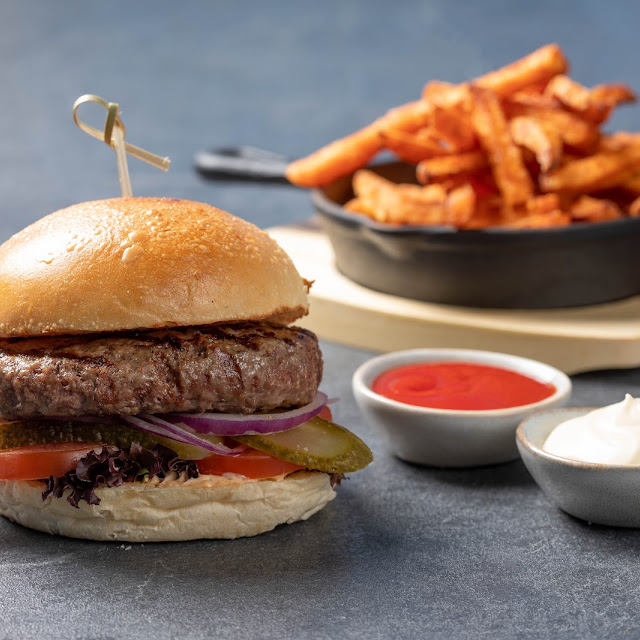 Burger Mit Pommes