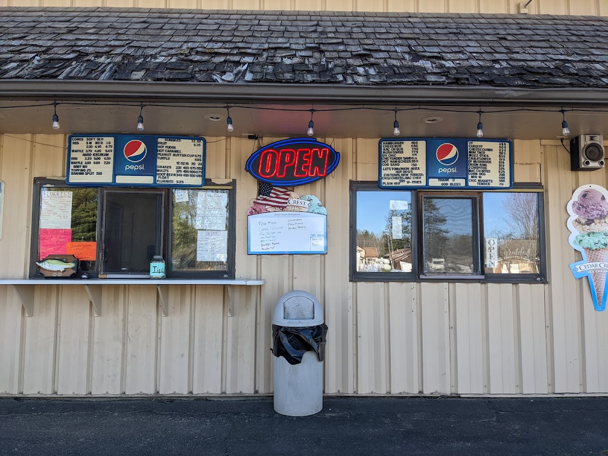 Double Buck Cafe / The Twist