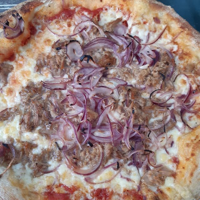 Pizza Tonno