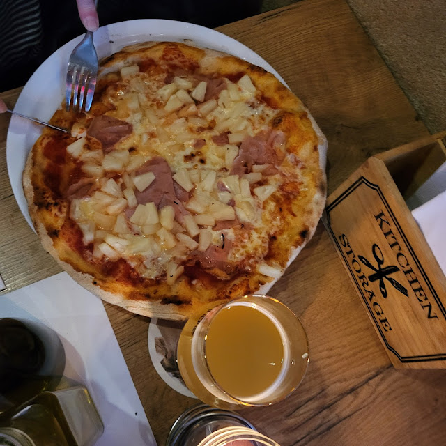 Pizza Hawaii